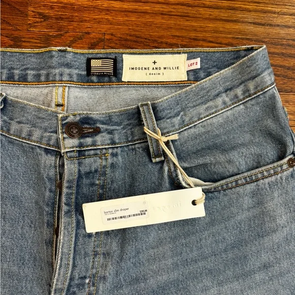 Imogene and Willie Barton Slim Draper Selvedge jeans. Like new with tags.Size 33 - Picture 5 of 7